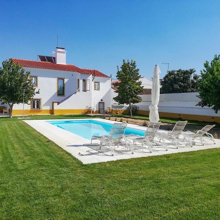 לינה וארוחת בוקר קאזה בראנקה Casa Brazao Mira (Adults Only) מראה חיצוני תמונה