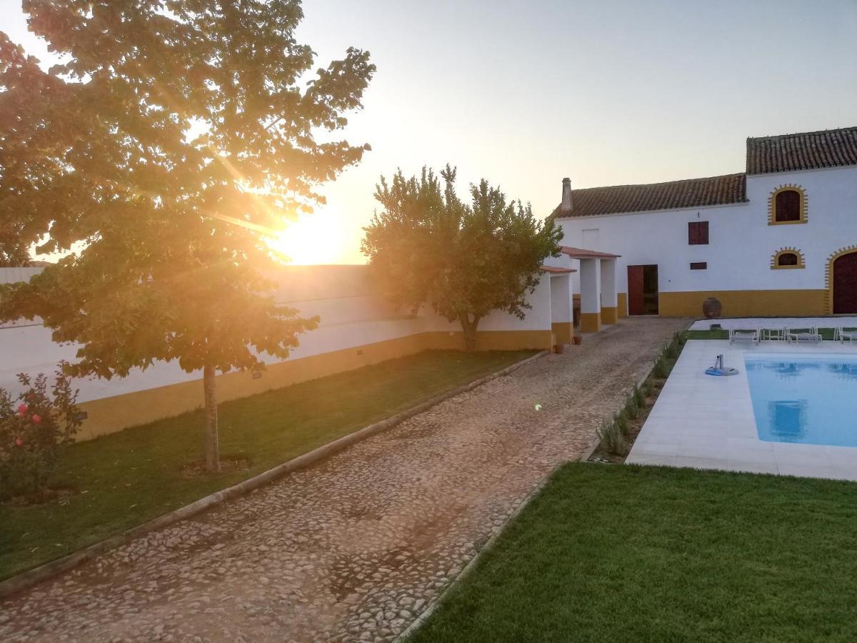 לינה וארוחת בוקר קאזה בראנקה Casa Brazao Mira (Adults Only) מראה חיצוני תמונה